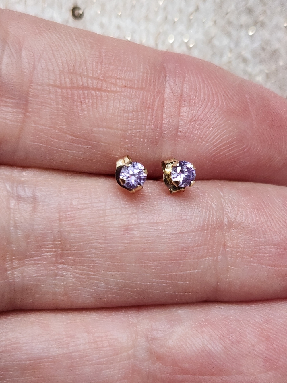 14k Gold Stud Earrings with Light Purple Gemstones - Women Jewelry